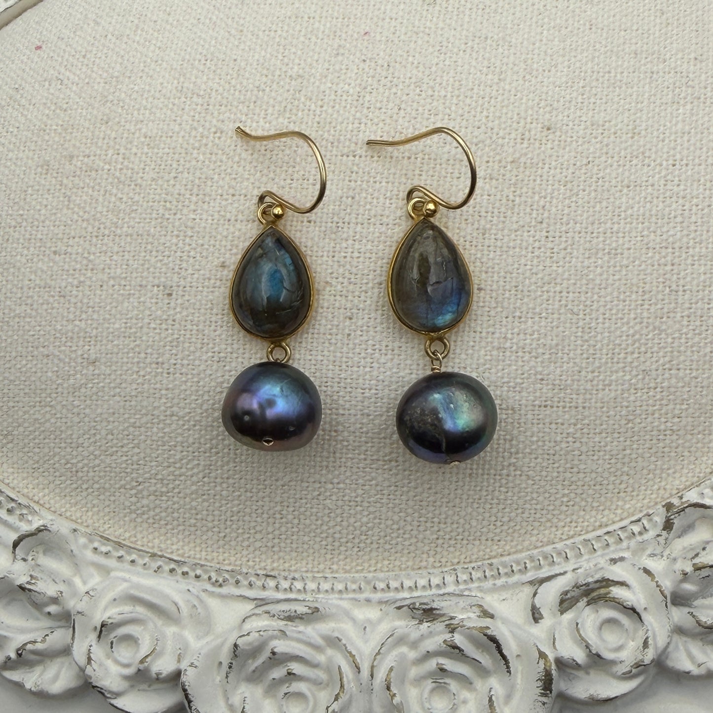 Luminous Allure: Night’s Ocean Song Labradorite and Pearl Drop Earrings (Gold)