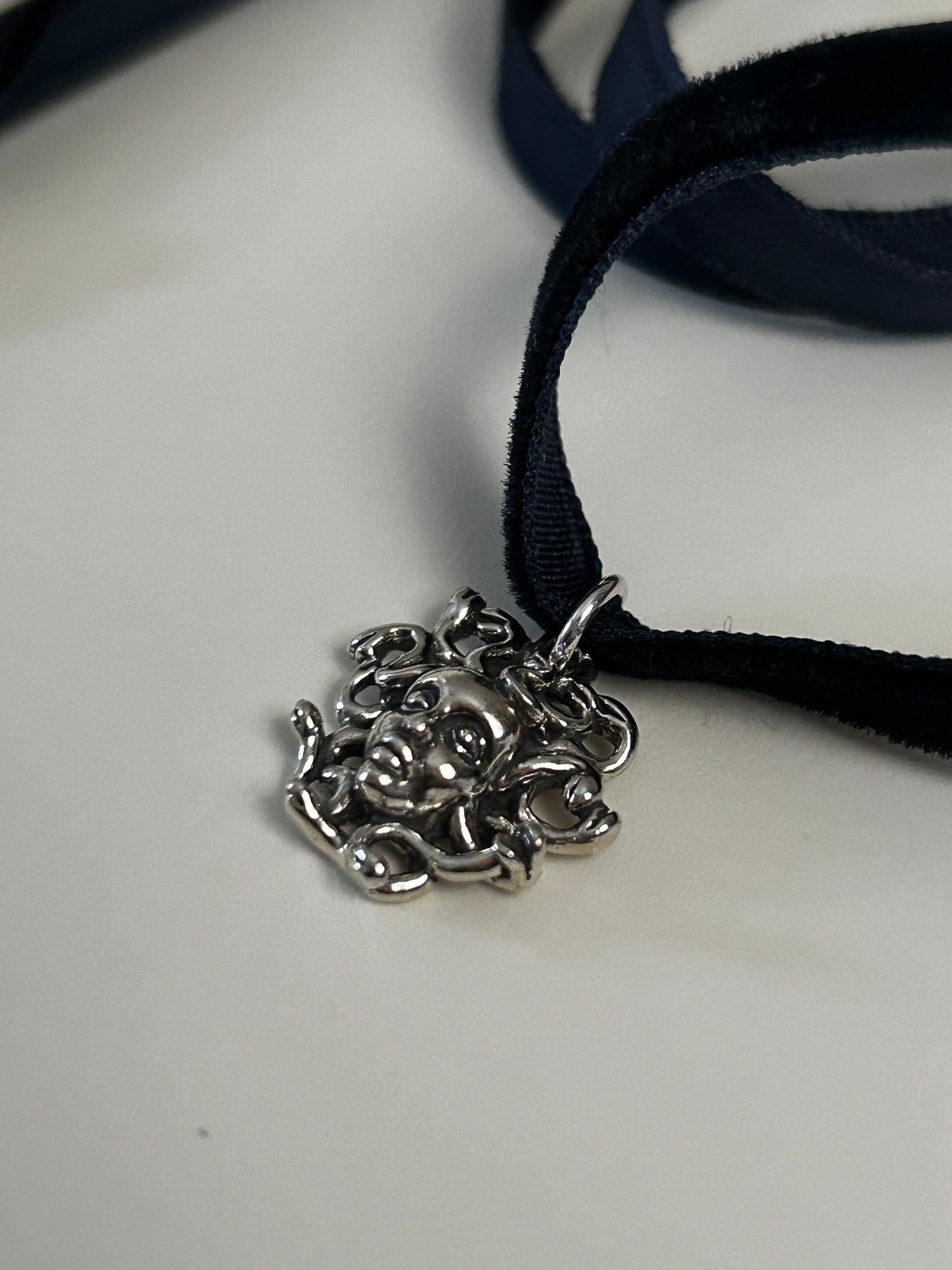 Romantic Baubles: Medusa Velvet Choker