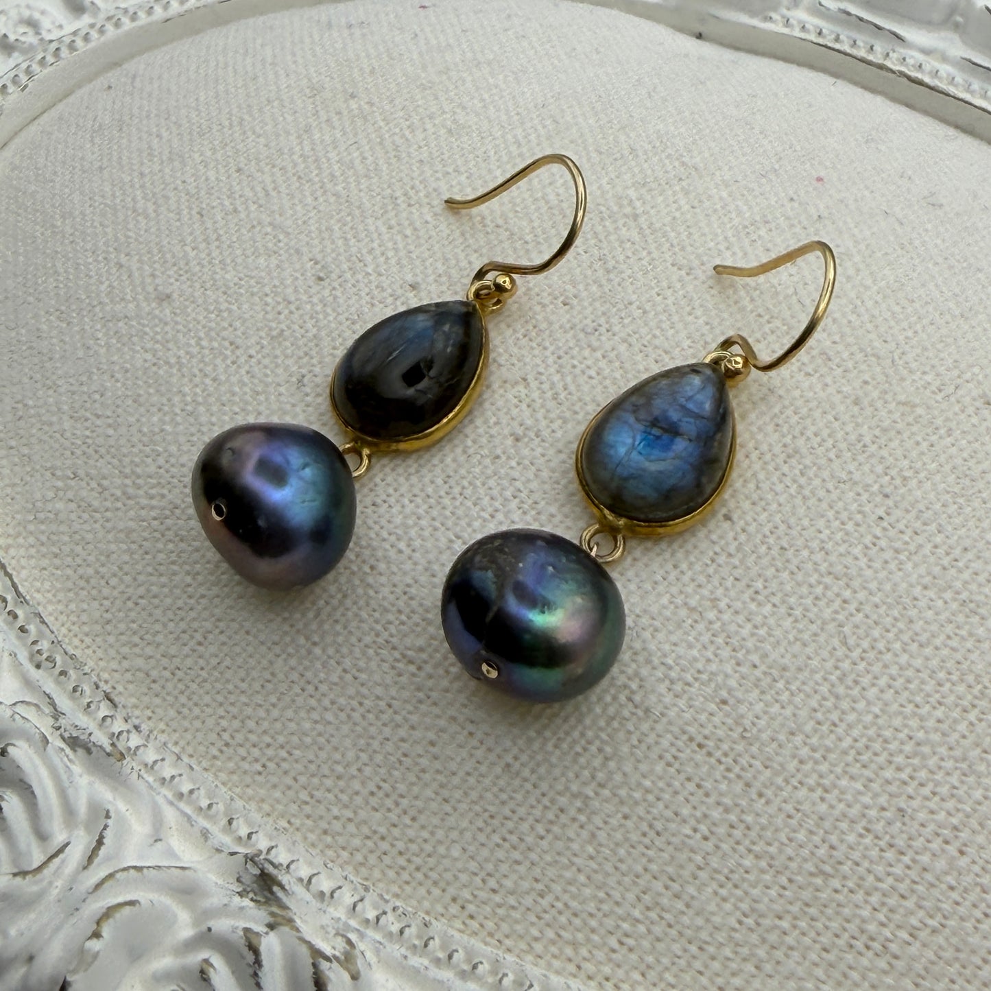 Luminous Allure: Night’s Ocean Song Labradorite and Pearl Drop Earrings (Gold)