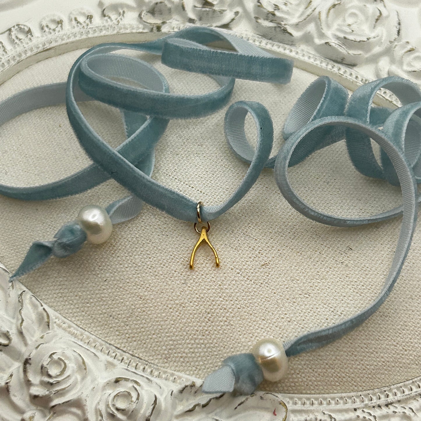 Mini Baubles: Wishbone’s Story Velvet Choker