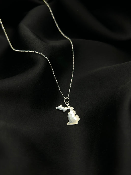 Sterling Silver Michigan Memento Necklace